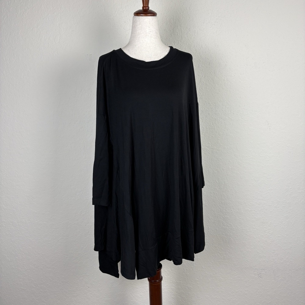 Black Women's Swing Tunic Top - Classic Long Sleeve